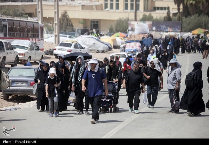 بازگشت زائران اربعین حسینی از مرز خسروی