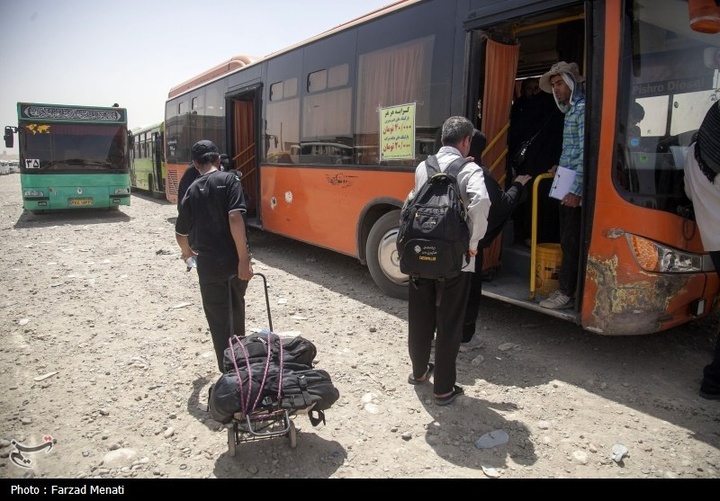 بازگشت زائران اربعین حسینی از مرز خسروی