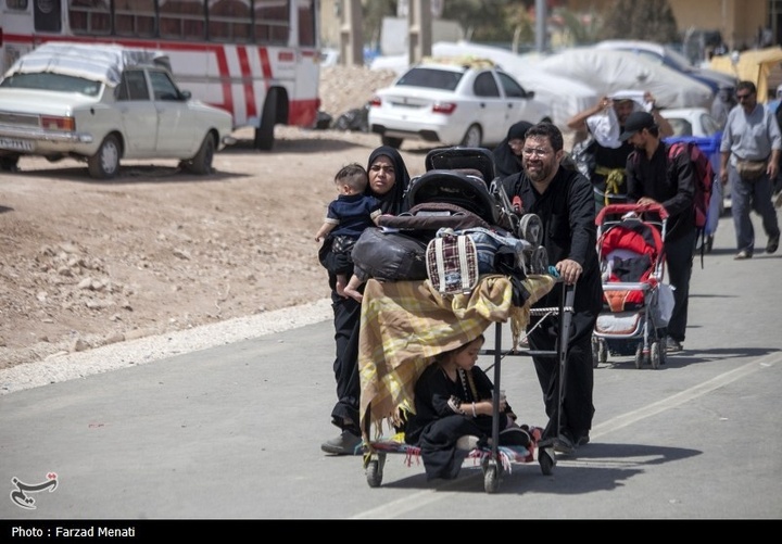 بازگشت زائران اربعین حسینی از مرز خسروی
