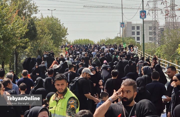 پیاده‌روی جامانده‌های تهرانی به سمت حرم حضرت عبدالعظیم علیه‌السلام