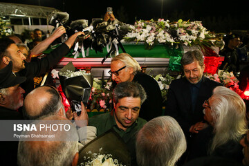 مراسم استقبال از پیکر استاد محمود فرشچیان - اصفهان