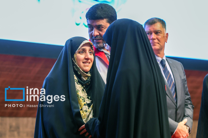 بزرگداشت روز جهانی بشردوستی