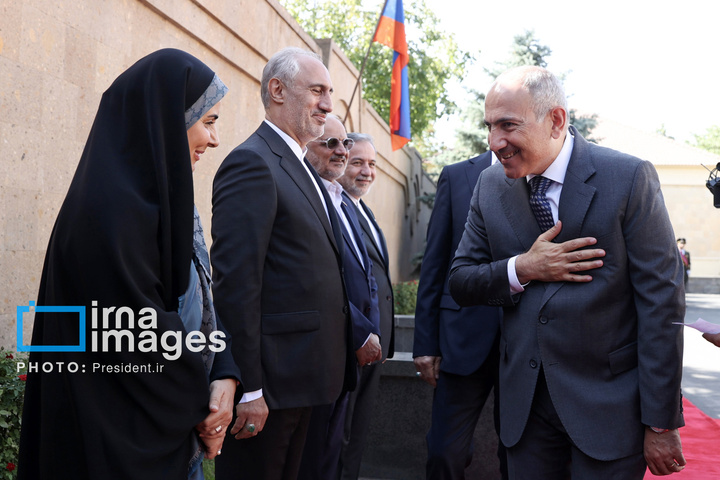 سفر رئیس جمهور به ارمنستان
