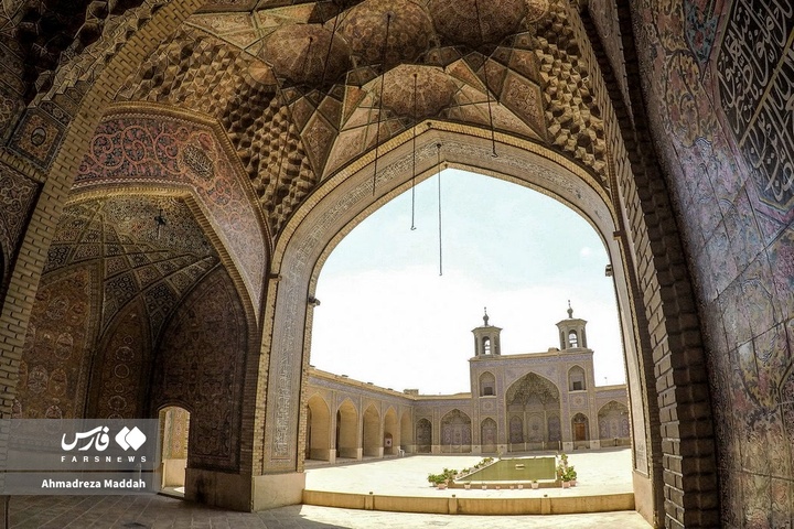 مسجد "صورتی"