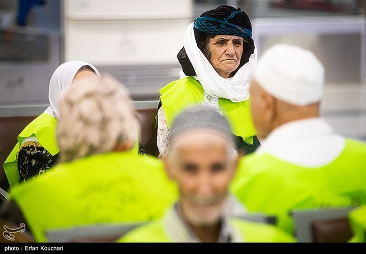 اعزام اولین گروه از زائران حج عمره ۱۴۰۴