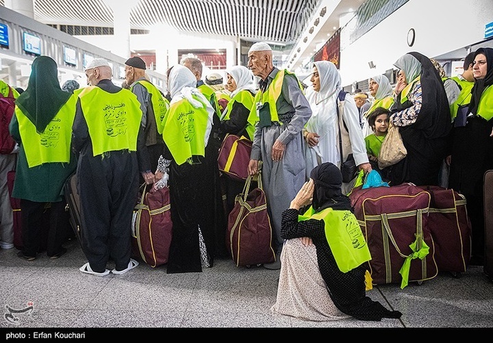 اعزام اولین گروه از زائران حج عمره ۱۴۰۴