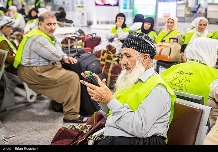 اعزام اولین گروه از زائران حج عمره ۱۴۰۴