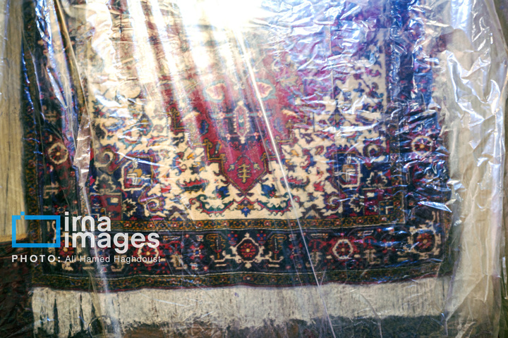 فرش دستباف هریس