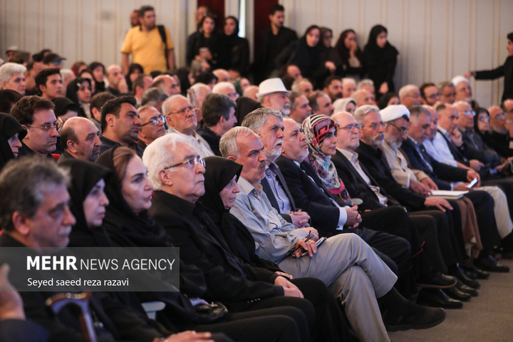 مراسم بزرگداشت زنده‌ یاد محمود فرشچیان