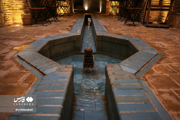 آب انبار تاریخی دروازه مهریز