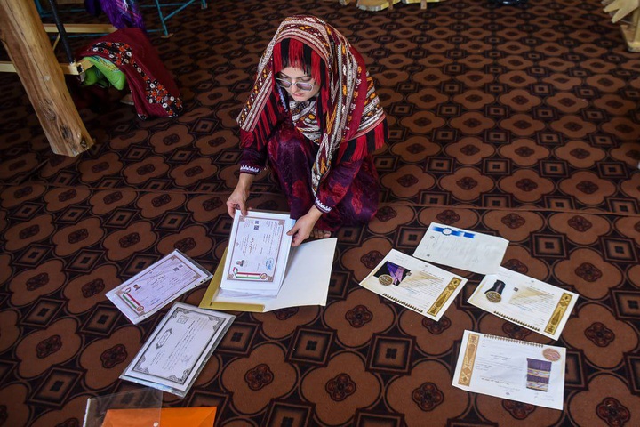 هنر ابریشم‌بافی در روستاهای جرگلان