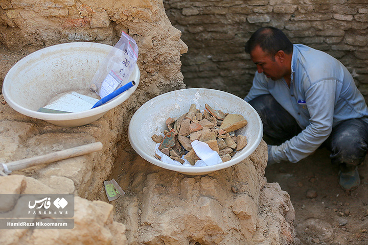 کشف اشیای تاریخی در اصفهان