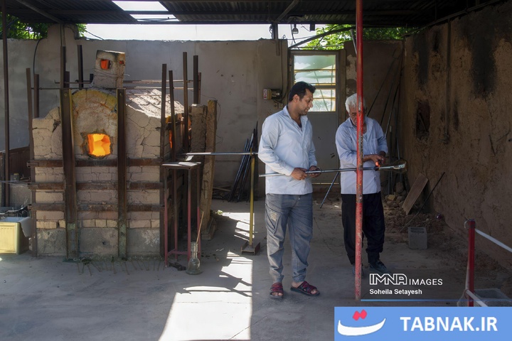 شیشه گری سنتی میمند