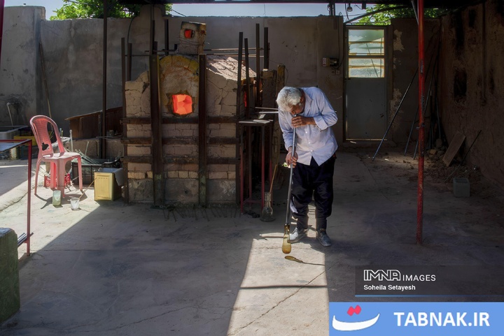 شیشه گری سنتی میمند