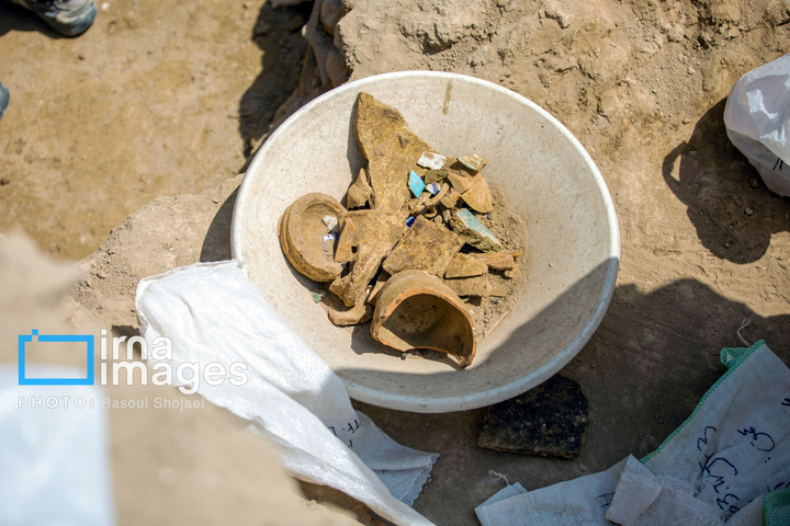 کاوش در محوطه تاریخی «کمرزرین» اصفهان