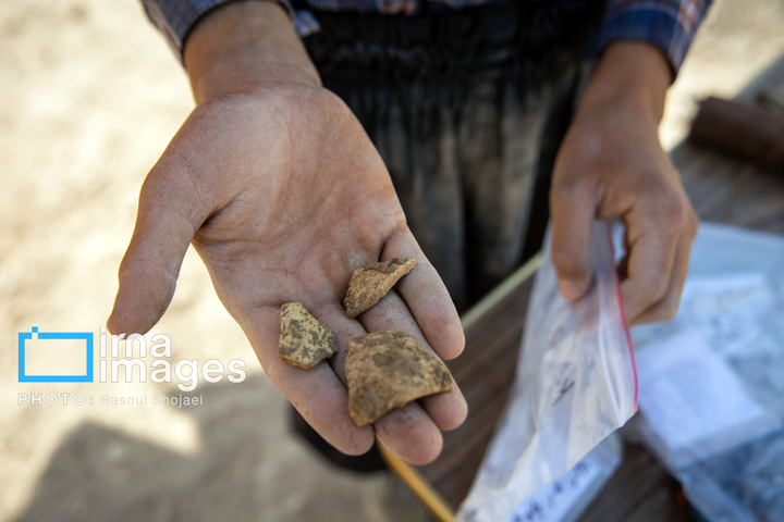 کاوش در محوطه تاریخی «کمرزرین» اصفهان