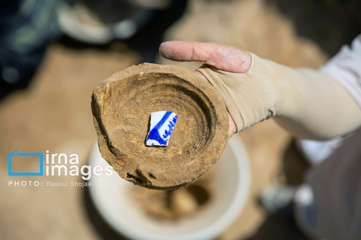 کاوش در محوطه تاریخی «کمرزرین» اصفهان