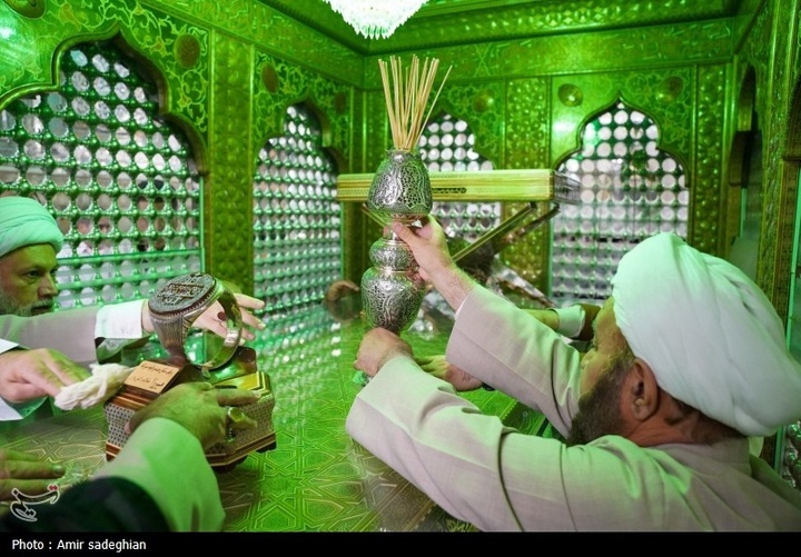 آیین غبارروبی حرم مطهر حضرت شاهچراغ علیه السلام