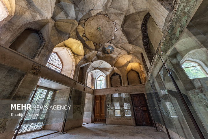 کاخ هشت بهشت اصفهان