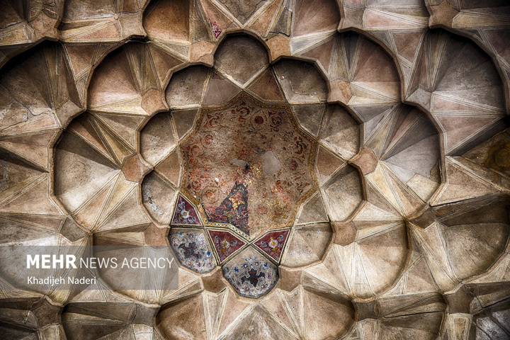 کاخ هشت بهشت اصفهان