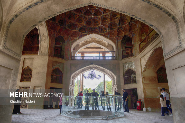 کاخ هشت بهشت اصفهان