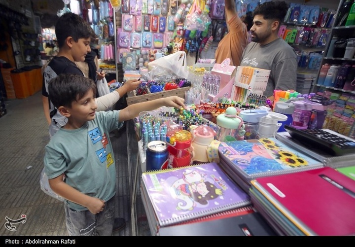بازار فروش لوازم التحریر در آستانه آغاز سال تحصیلی