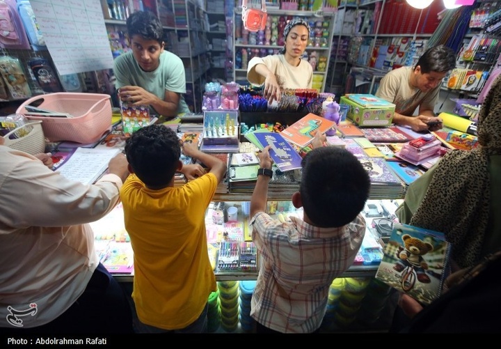 بازار فروش لوازم التحریر در آستانه آغاز سال تحصیلی