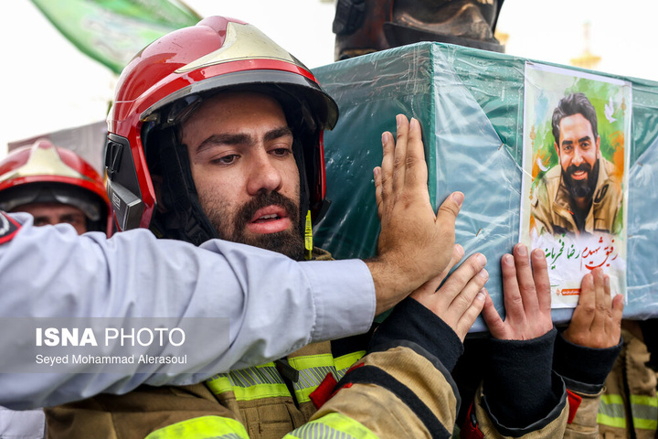 مراسم تشییع پیکر آتش‌نشان فداکار «شهید رضا فخریان» - مشهد