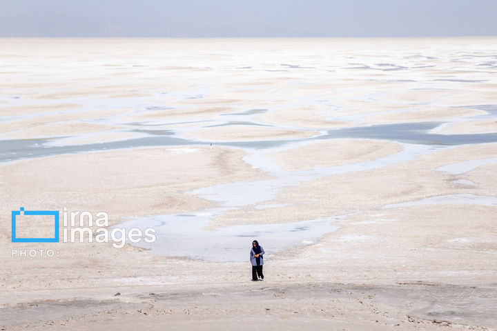 بی آبیِ دریا