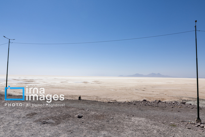 بی آبیِ دریا