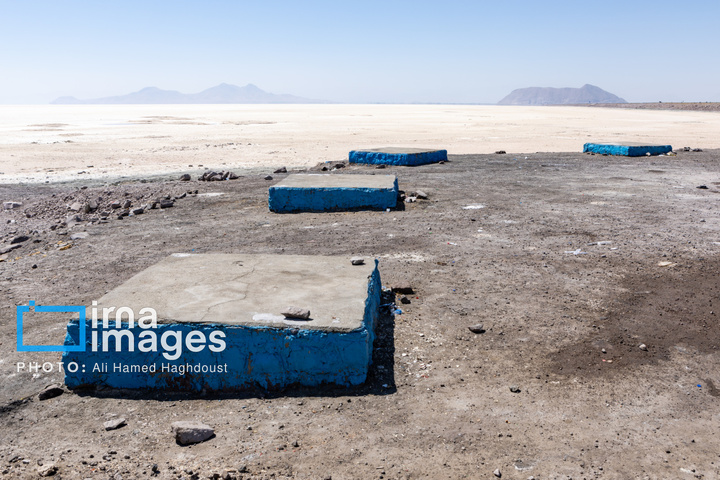 بی آبیِ دریا