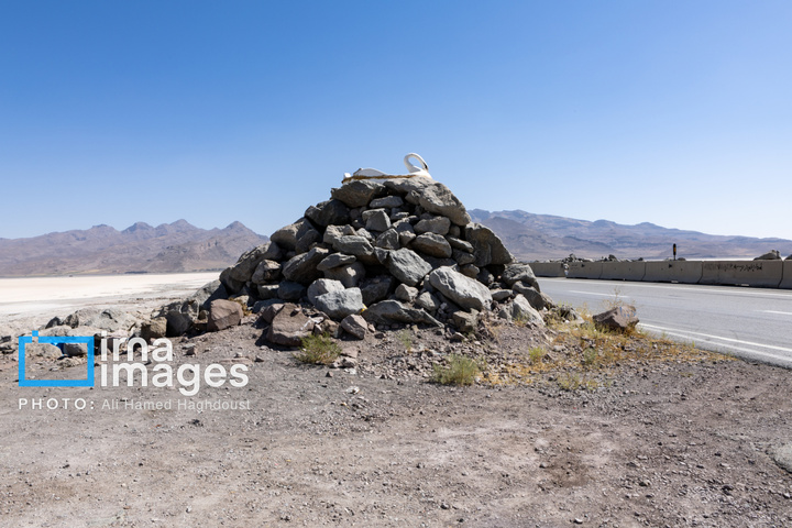 بی آبیِ دریا