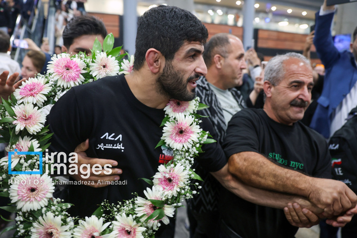 بازگشت تیم ملی کشتی آزاد ایران از زاگرب