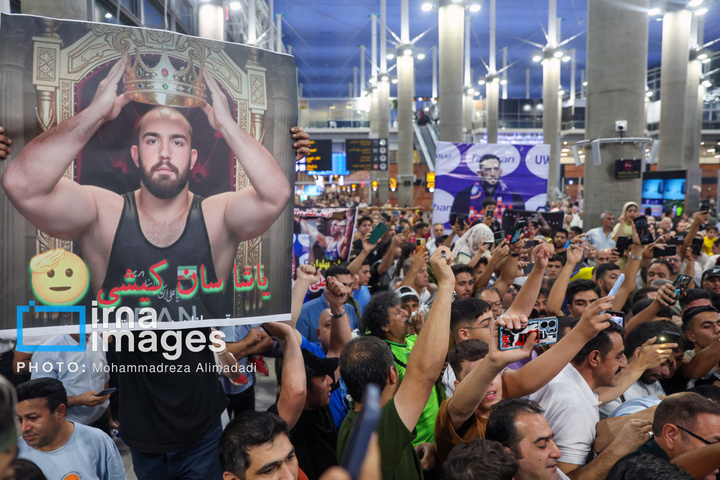 بازگشت تیم ملی کشتی آزاد ایران از زاگرب