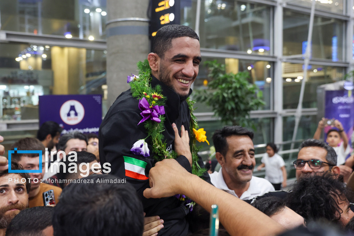 بازگشت تیم ملی کشتی آزاد ایران از زاگرب