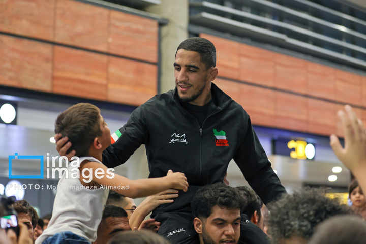 بازگشت تیم ملی کشتی آزاد ایران از زاگرب