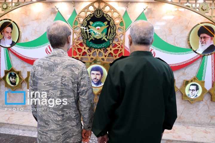 دیدار فرمانده کل سپاه با فرمانده کل ارتش