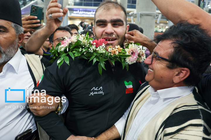 استقبال از تیم ملی کشتی فرنگی ایران