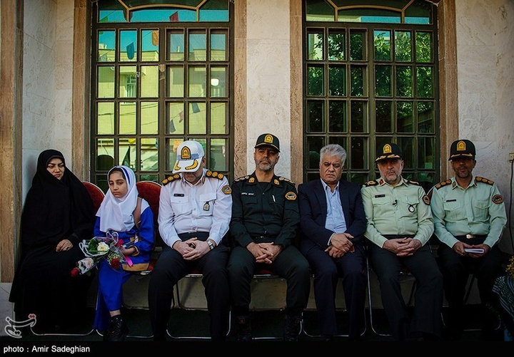 بدرقه دختر شهیدمدافع امنیت در آغاز سال تحصیلی