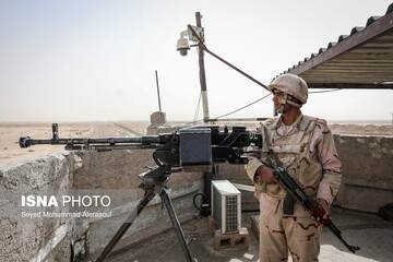 سربازان، چشمان بیدار وطن