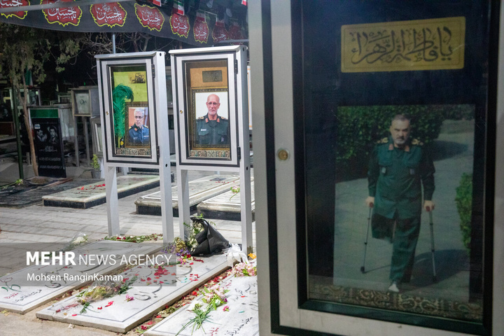 غبارروبی مزار شهدا