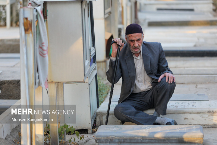 غبارروبی مزار شهدا