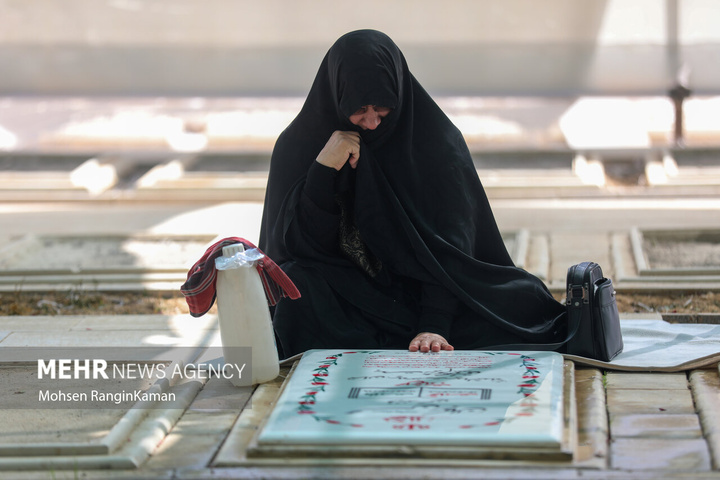 غبارروبی مزار شهدا