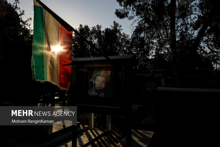 غبارروبی مزار شهدا