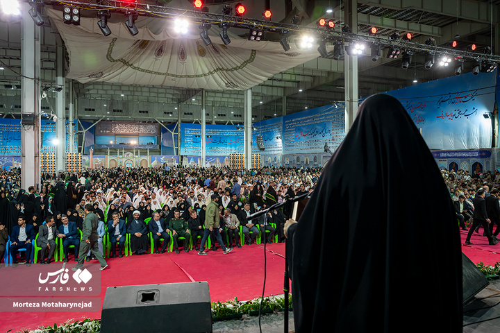 جشن ازدواج ۱۱۰ زوج جوان در کنگره شهدای سمنان