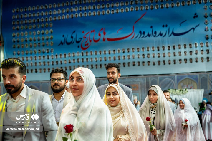 جشن ازدواج ۱۱۰ زوج جوان در کنگره شهدای سمنان