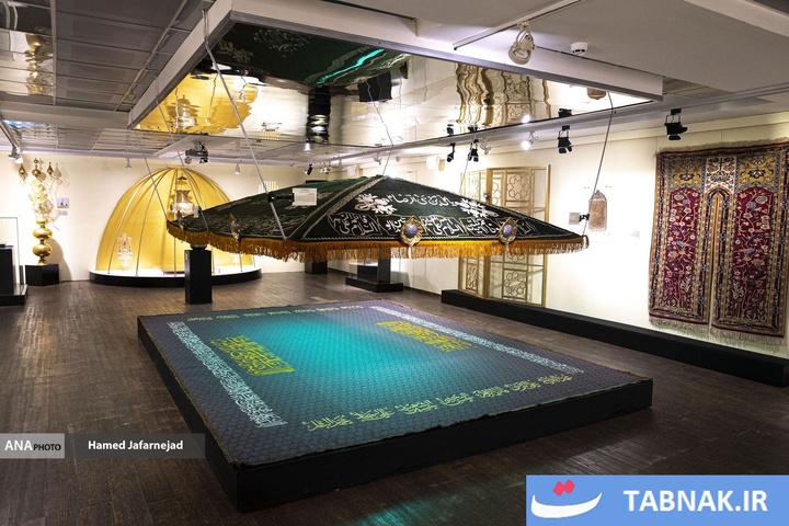 گنجینه حرم مطهر رضوی در موزه ملی ملک در تهران