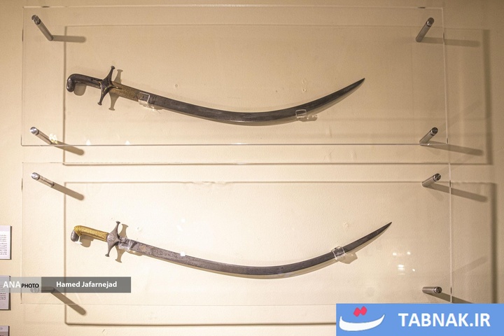 گنجینه حرم مطهر رضوی در موزه ملی ملک در تهران