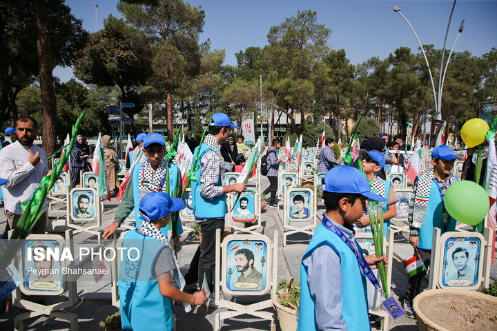آیین افتتاحیه معنوی سی‌وهفتمین جشنواره بین‌المللی فیلم‌های کودکان و نوجوانان - اصفهان