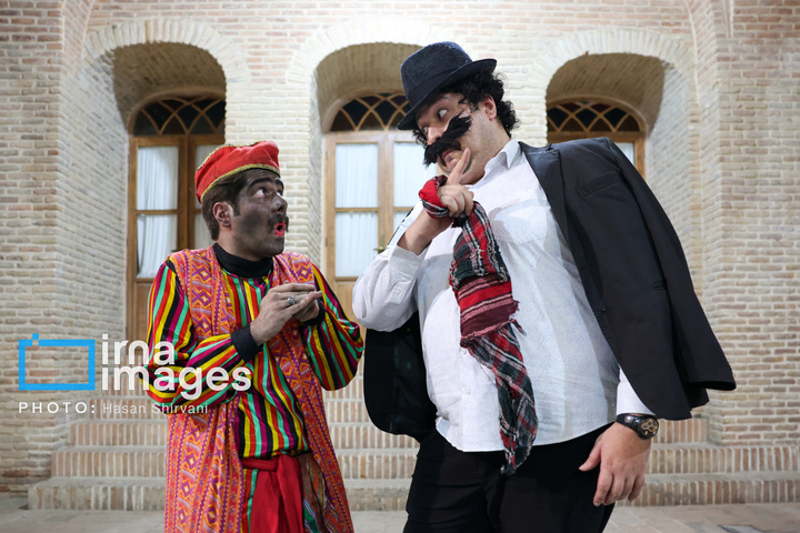 افتتاح جشنواره نمایش‌های آیینی و سنتی